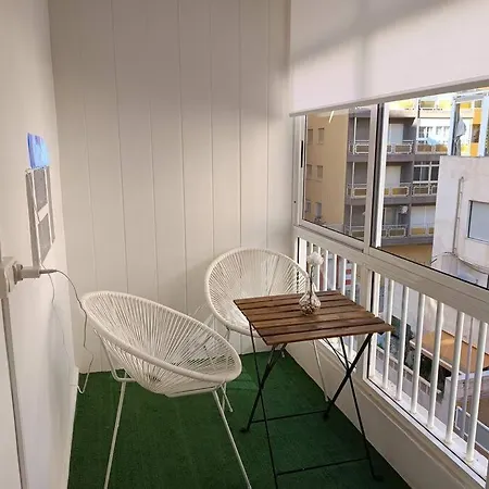 Estupendo Piso Renovado A 30 Metros De La Playa *