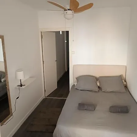 Estupendo Piso Renovado A 30 Metros De La Playa